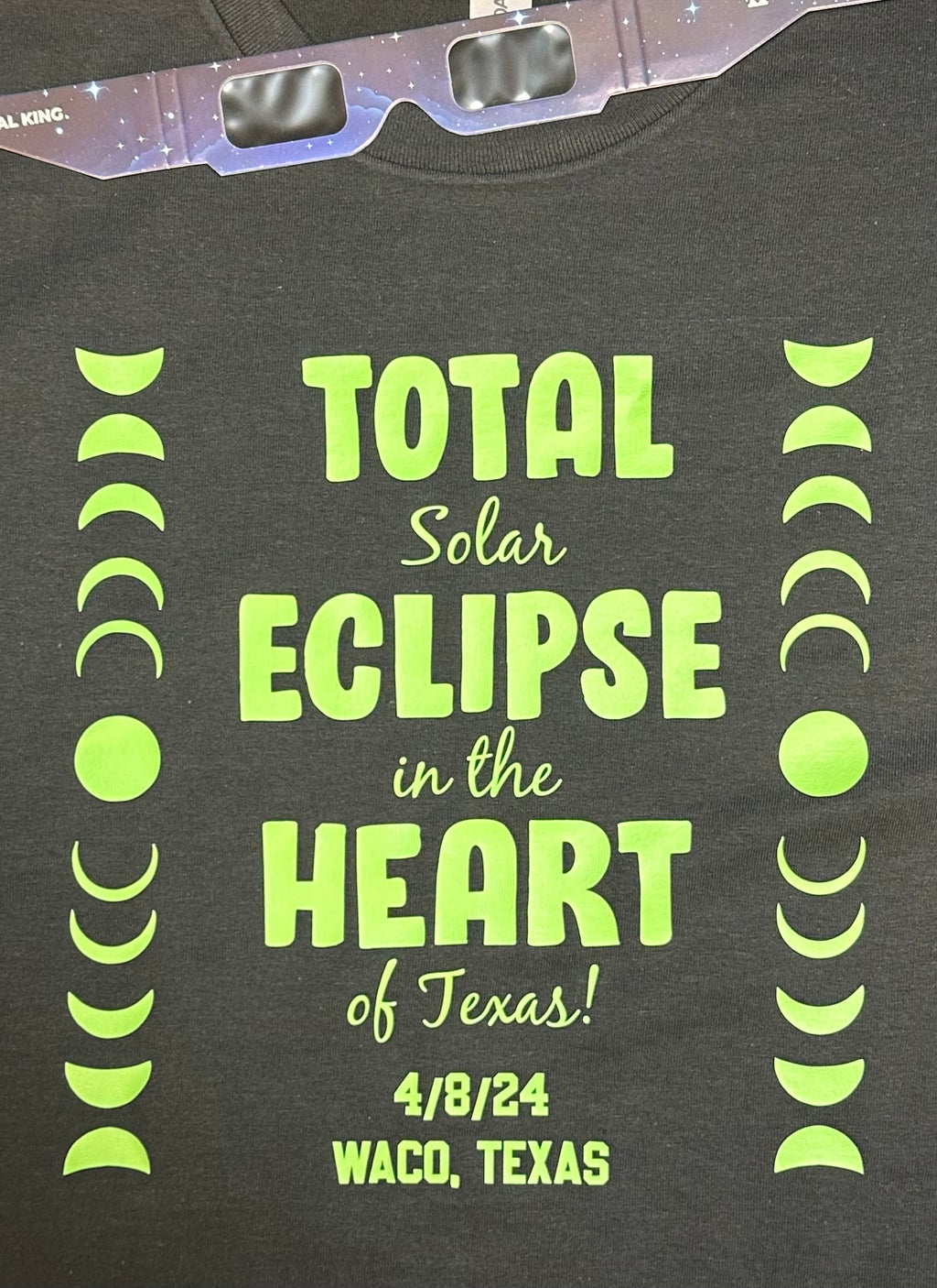 TOTAL ECLIPSE IN THE HEART ECLIPSE CUSTOM T-SHIRT - Lil Monkey Boutique