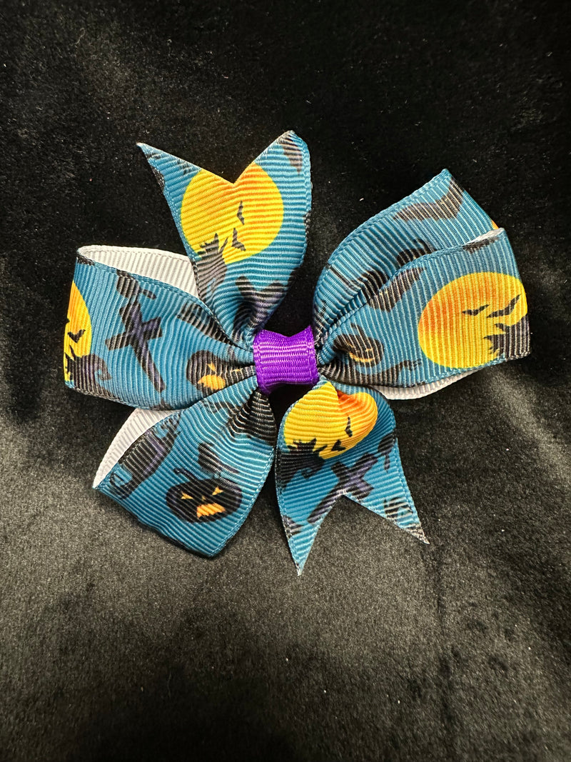 MULTI COLOR HALLOWEEN PRINT BOW ROUGHLY 3"