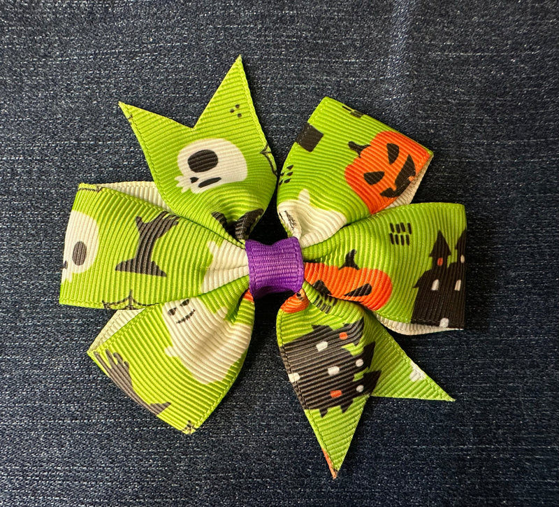 MULTI COLOR HALLOWEEN PRINT BOW ROUGHLY 3"