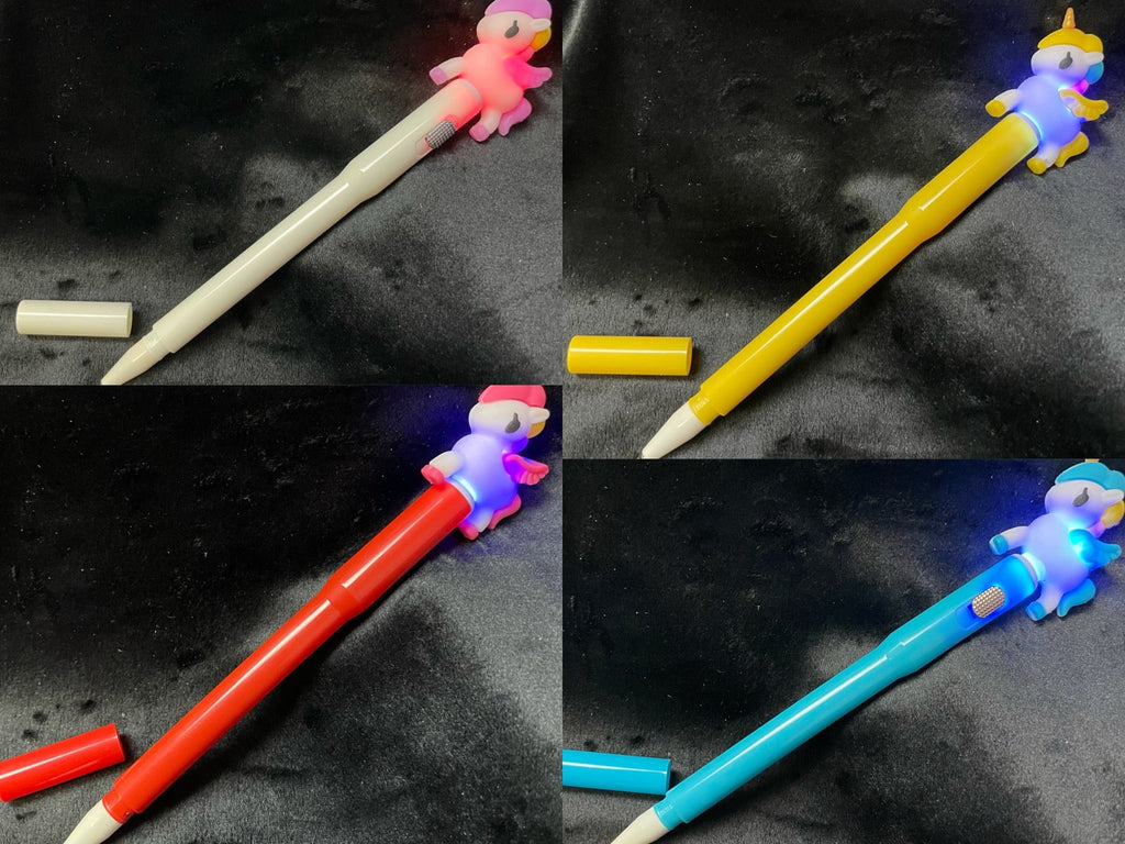 PEN WITH UNICORN FLASHING LIGHT TOPPER - Lil Monkey Boutique