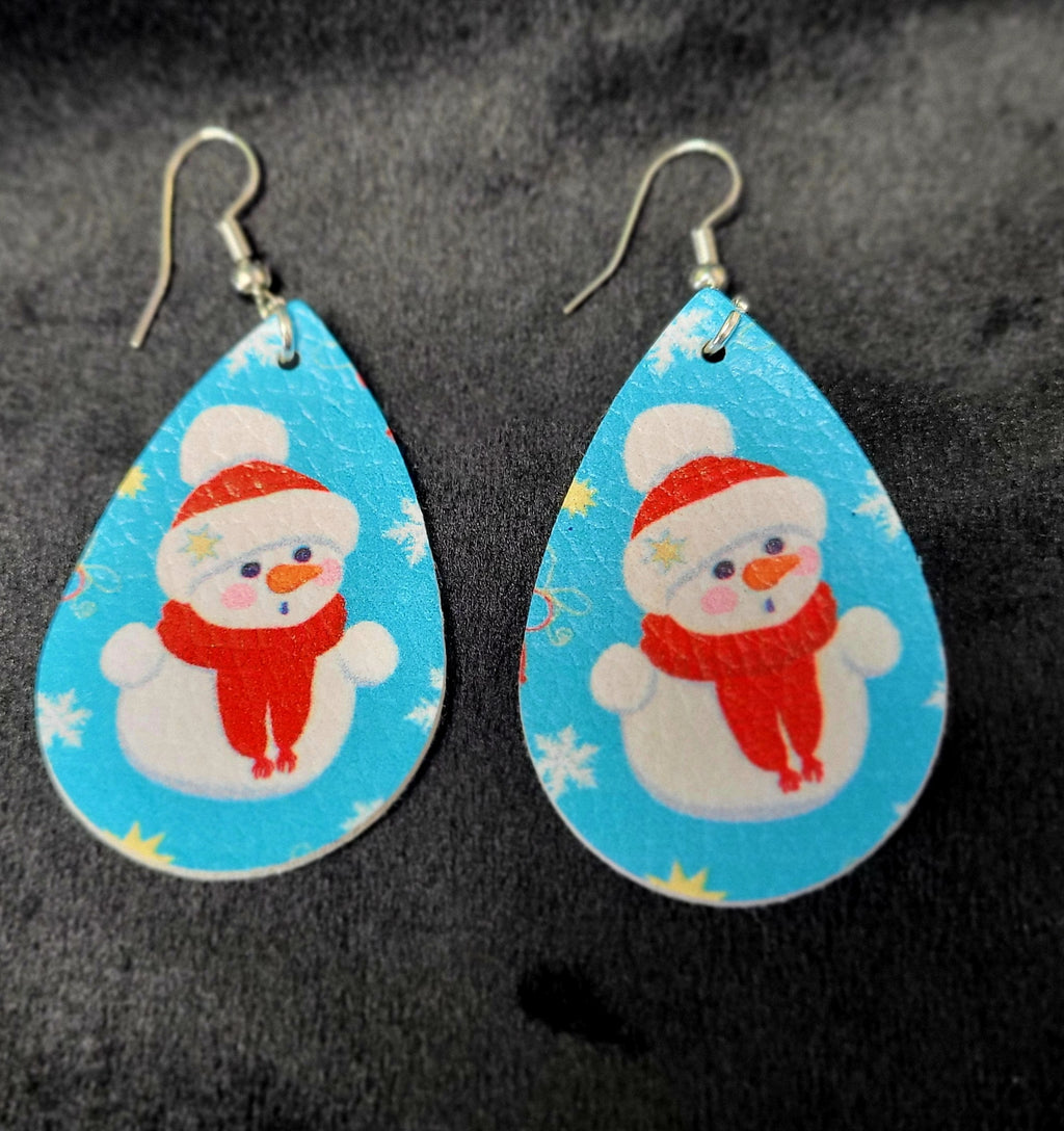 LIGHTWEIGHT FROSTY WITH SNOWFLAKES EARRINGS - Lil Monkey Boutique