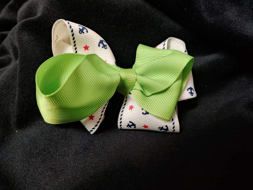 GREEN ANCHORS BOW (roughly 4in) - Lil Monkey Boutique